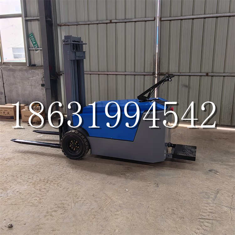 甘井子区全电动叉车插腿式堆高车液压装卸车1.5吨升高小型站驾式铲车